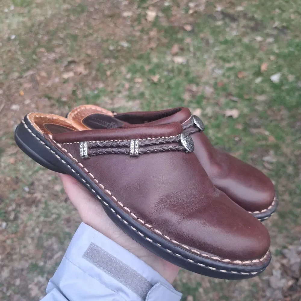 Minnetonka Brown Leather Slip On Womens Clogs Mules Size 7 Shoes - Picture 2 of 7